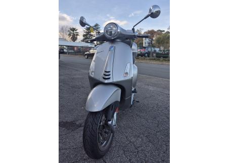 VESPA PRIMAVERA ELETTRICA 70KM/H GRIS