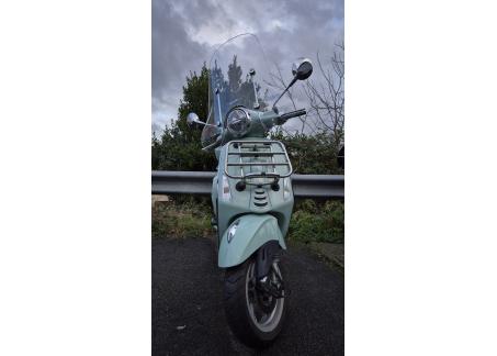 VESPA PRIMAVERA 50 VERT PASTEL